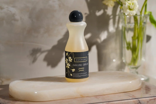 Eucalan Woolwash Wrapture/Jasmine 3.3 Oz Bottle